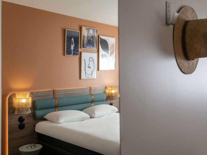 ibis Golfe de Saint Tropez image