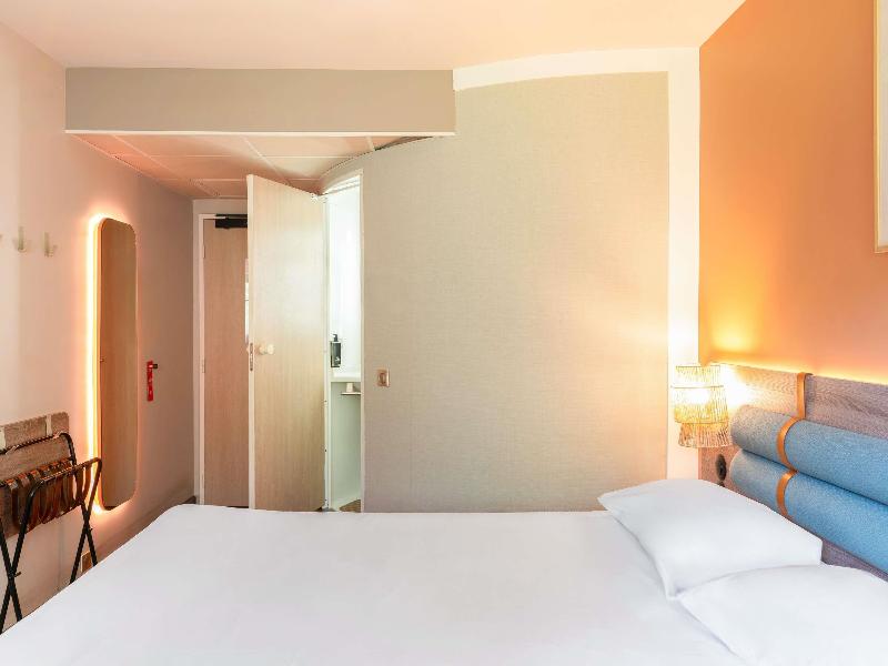 ibis Golfe de Saint Tropez image