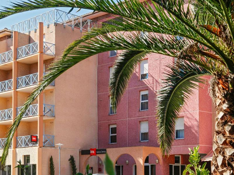 ibis Hyeres Centre image