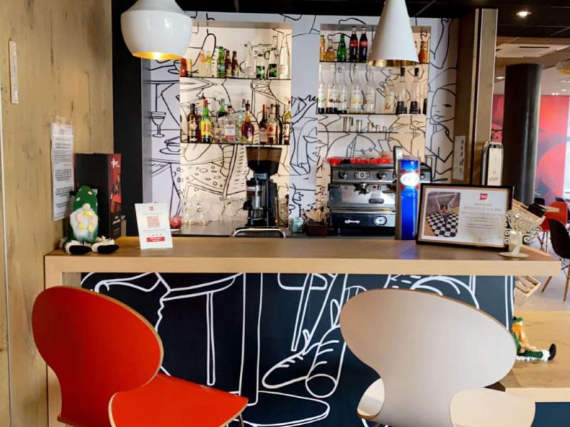 ibis Toulon La-Seyne image