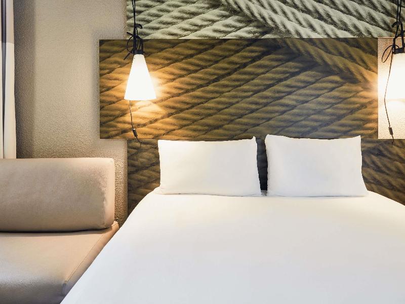 ibis Toulon La-Seyne image