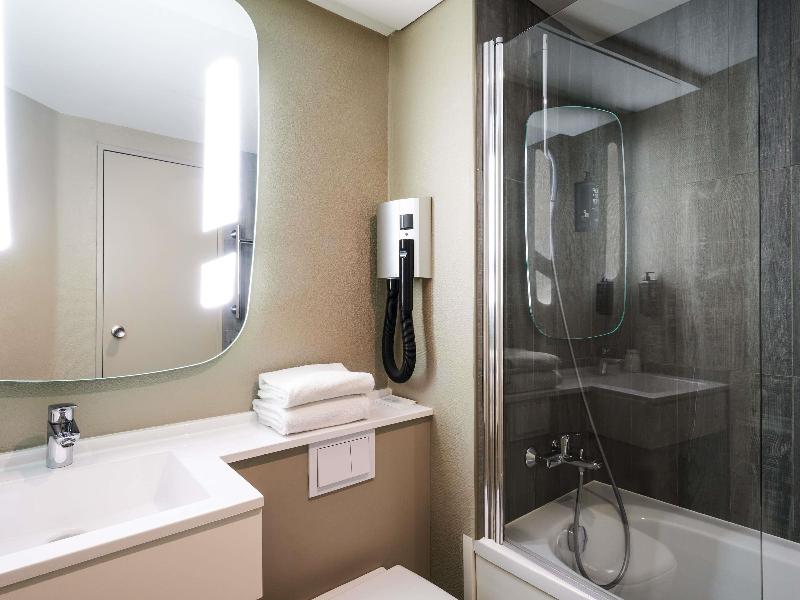 ibis Toulon La-Seyne image