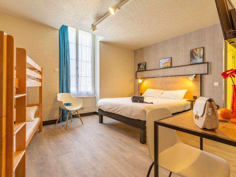 ibis Blois Centre Chateau image
