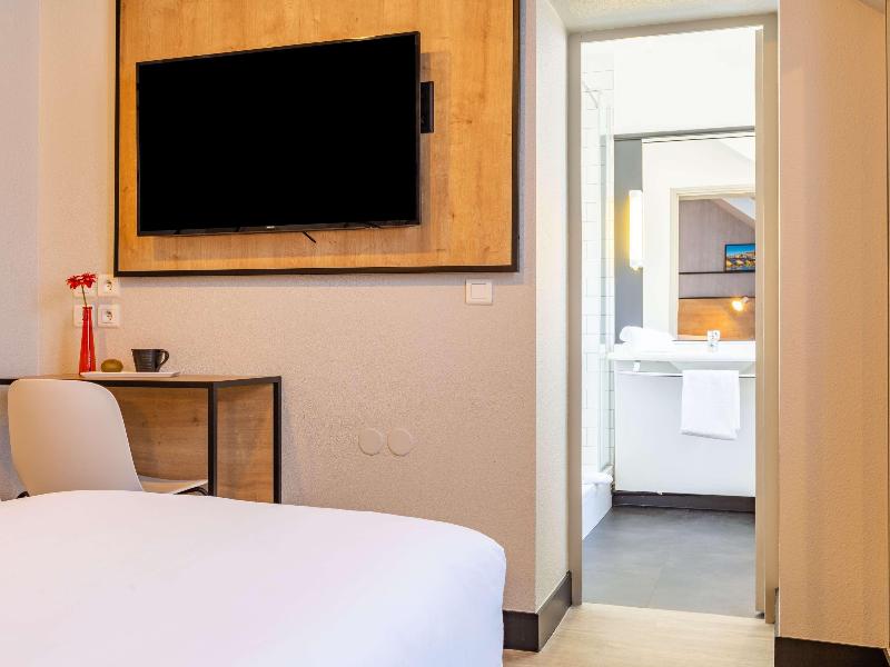 ibis Blois Centre Chateau image