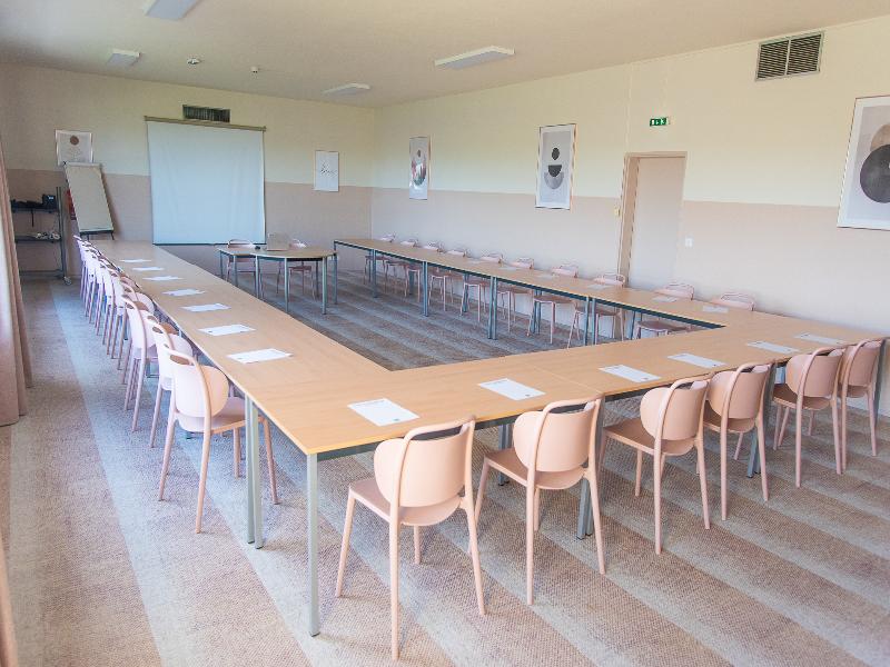 ibis Styles Chinon image