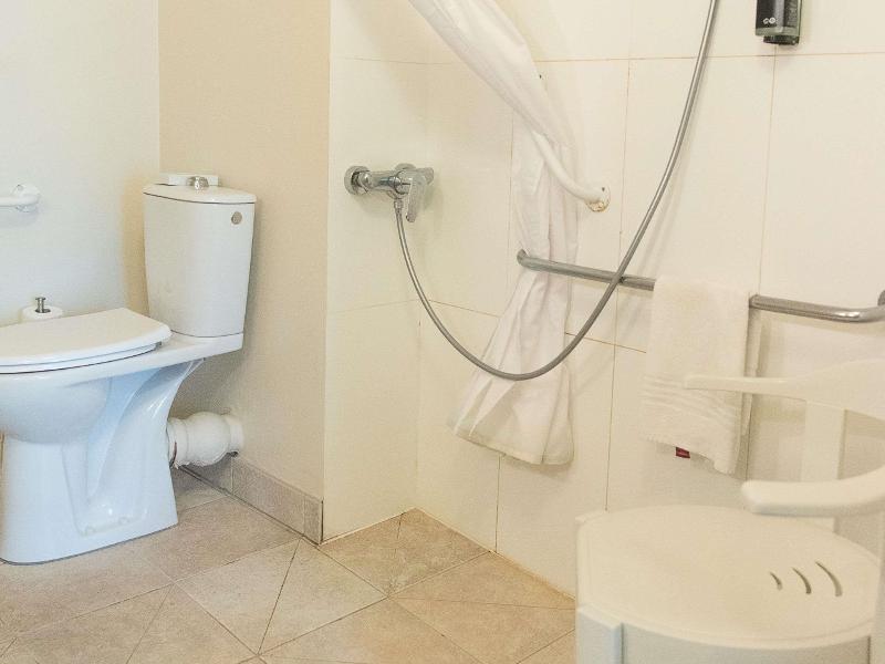 ibis Styles Chinon image