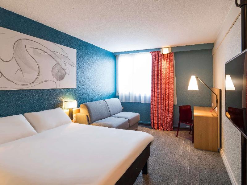 ibis Tours Nord image
