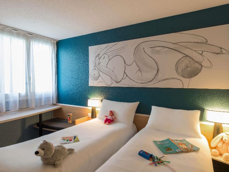 ibis Tours Nord image
