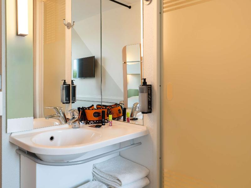 ibis budget Tours Nord image