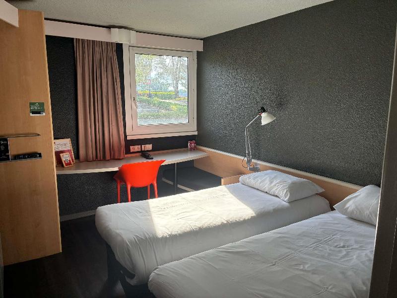 ibis Lorient-Caudan image