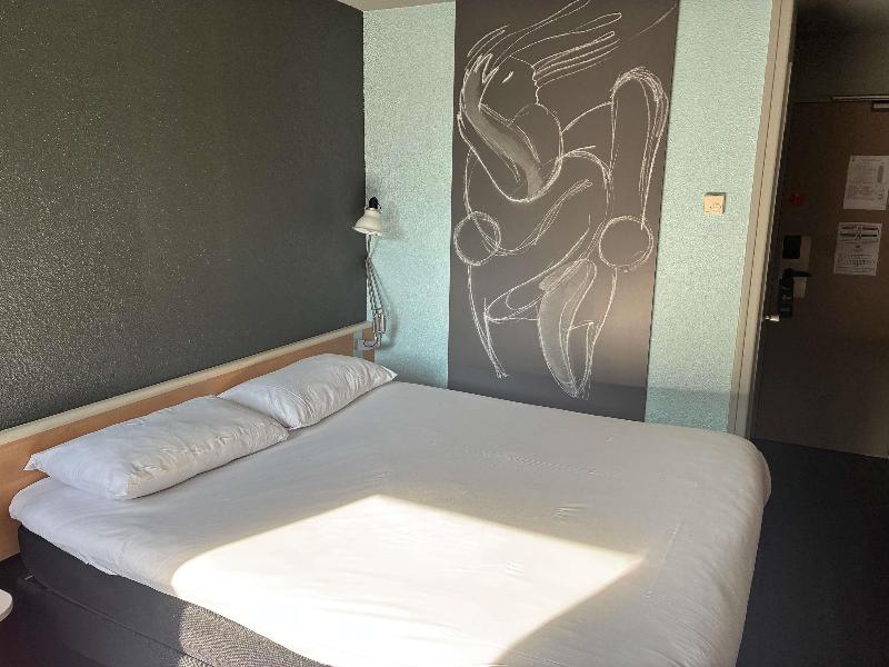 ibis Lorient-Caudan image