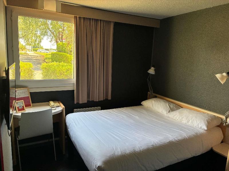 ibis Lorient-Caudan image