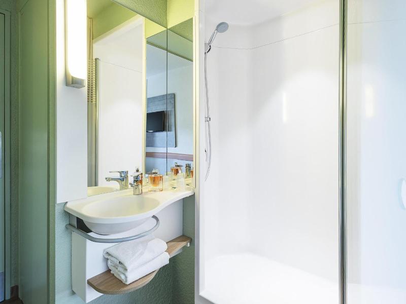 ibis budget Rouen Petit Quevilly image