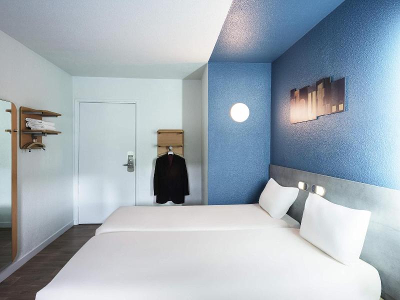 ibis budget Rouen Petit Quevilly image