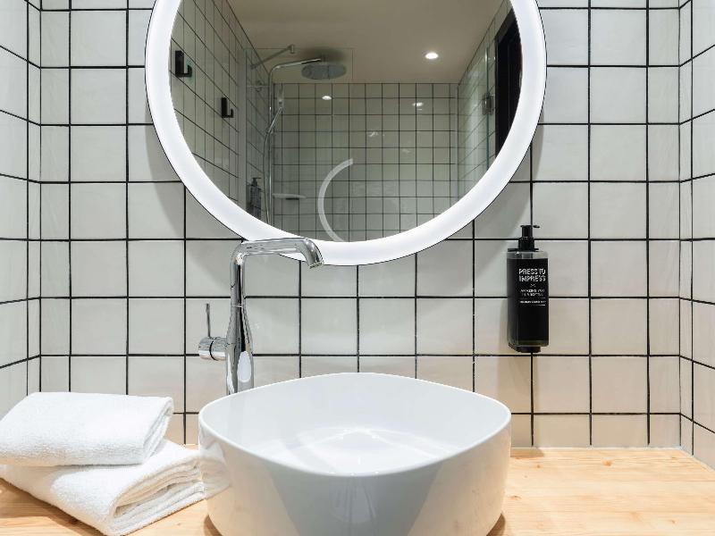 ibis Styles Rouen Centre Rive Gauche image