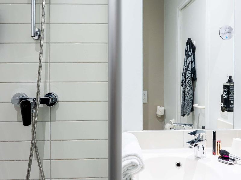 ibis budget Rouen Sud Zénith image