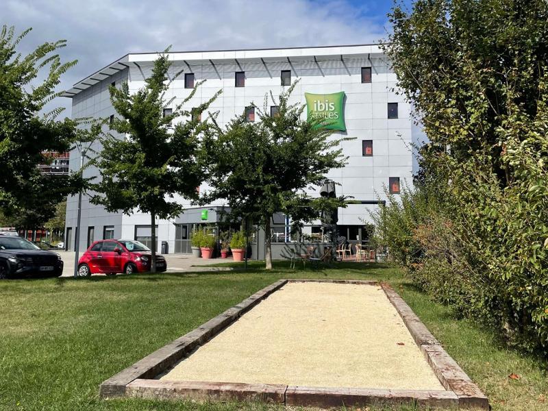 ibis Styles Romans Valence Gare TGV image
