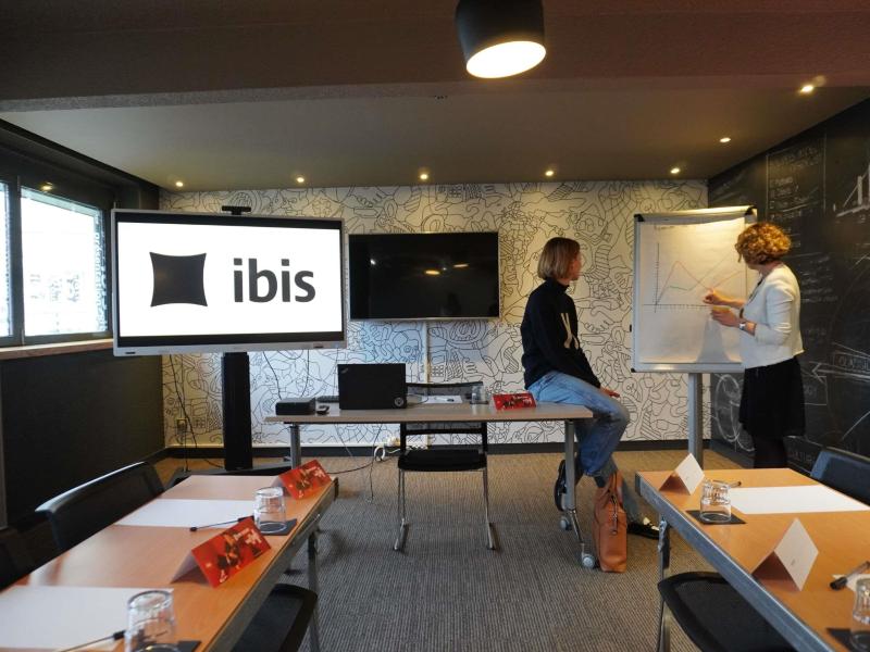 ibis Valence Sud image