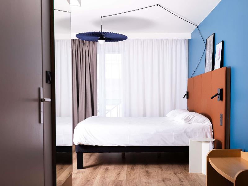 ibis Valenciennes image
