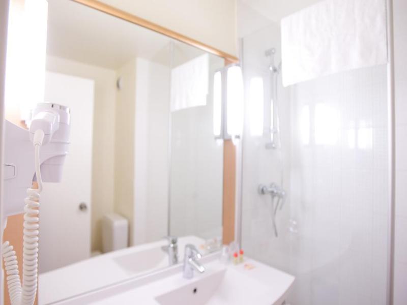 ibis Beaune La Ferme Aux Vins image