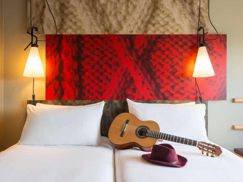 ibis Chalon sur Saone Europe image