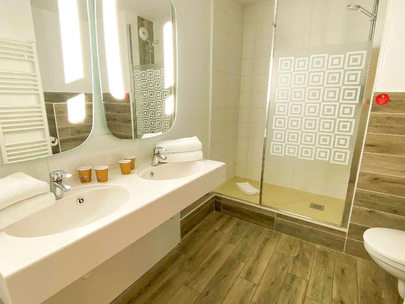 ibis Chalon sur Saone Europe image