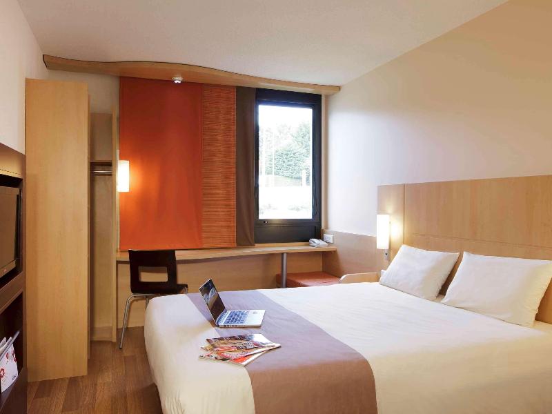 ibis Guingamp - Coeur de Bretagne image