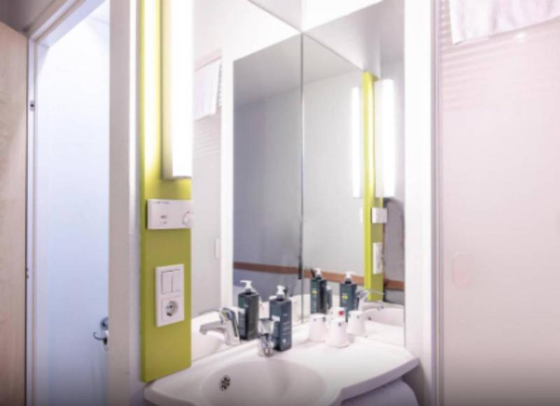 B&B HOTEL Dortmund-Airport image