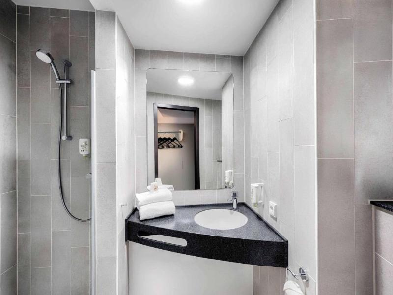 B&B HOTEL Dortmund-Airport image
