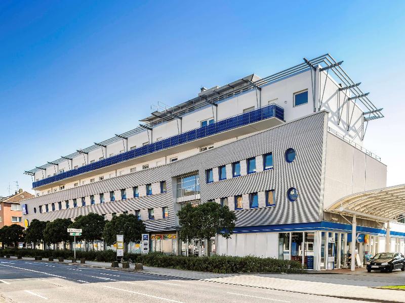 ibis budget Duisburg City am Innenhafen image