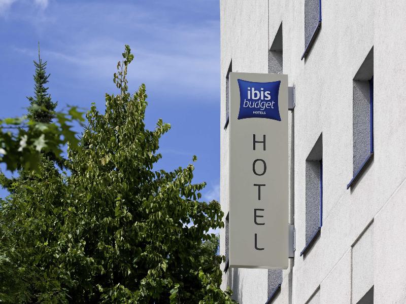 ibis budget Hamburg Altona image