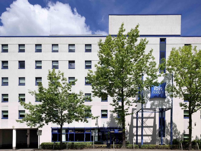 ibis budget Hamburg Altona image