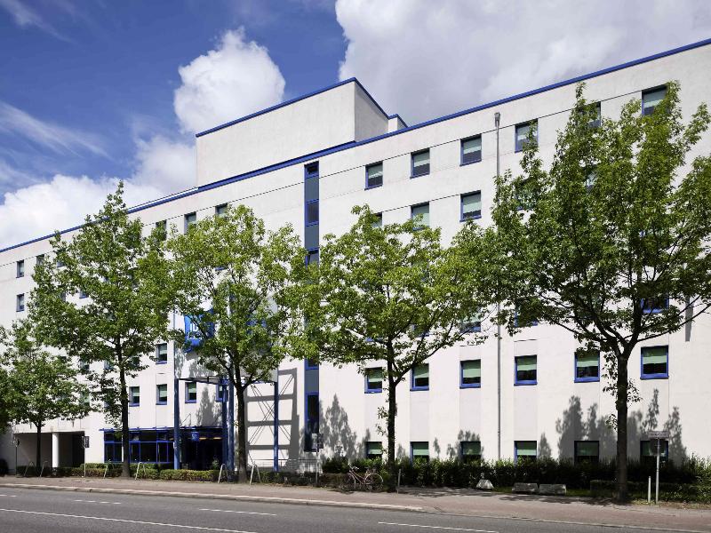 ibis budget Hamburg Altona image