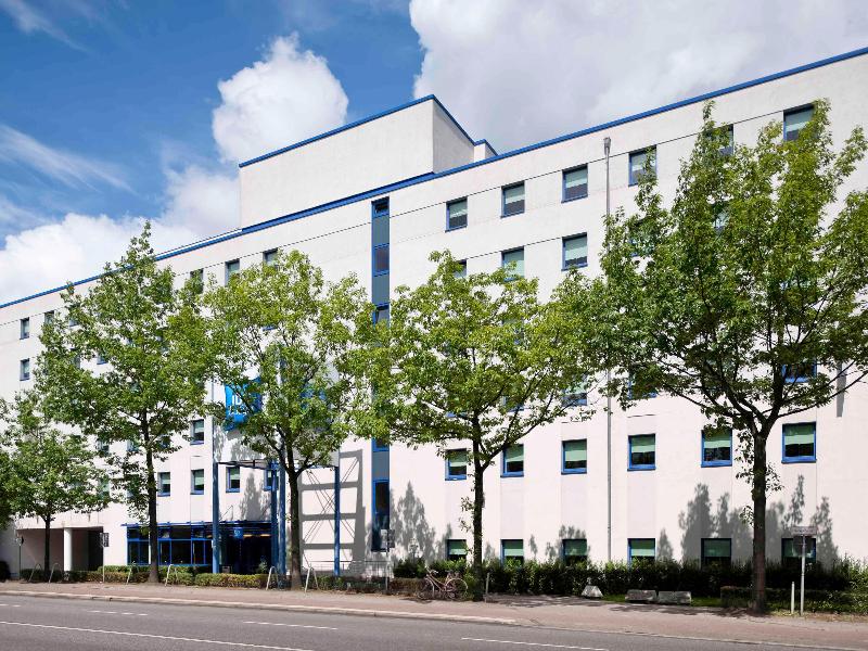 ibis budget Hamburg Altona image