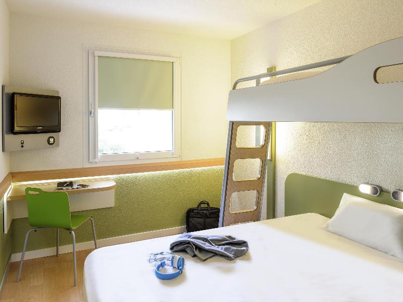 ibis budget Hamburg Altona image