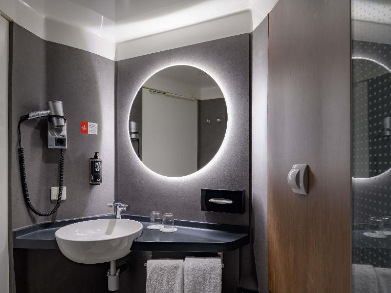 ibis Muenchen Garching image