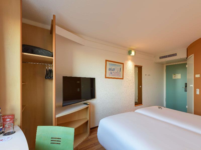 ibis Muenchen Garching image