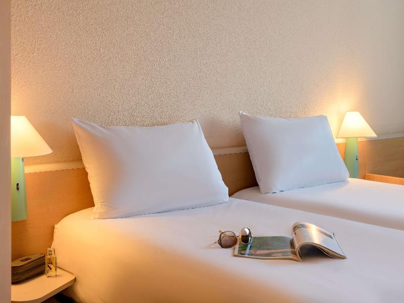 ibis Muenchen Garching image