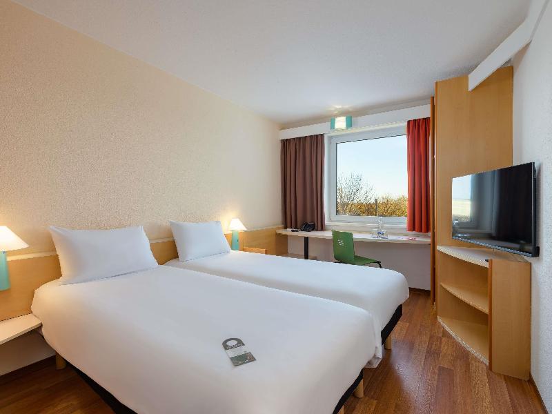 ibis Muenchen Garching image