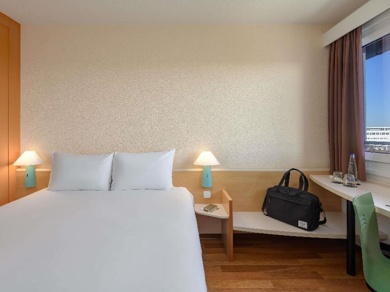 ibis Muenchen Garching image