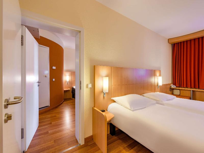 ibis Stuttgart Airport Messe image