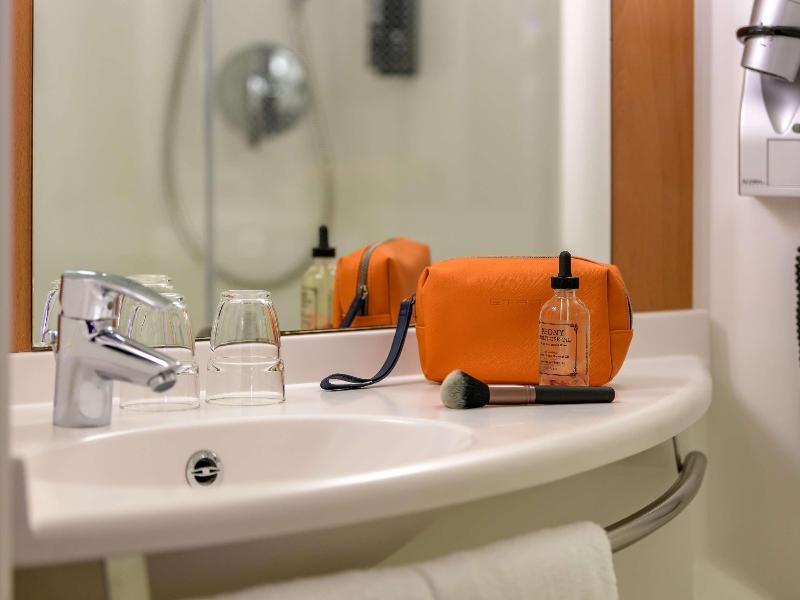 ibis Stuttgart Airport Messe image