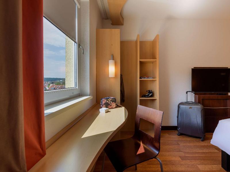 ibis Stuttgart Airport Messe image