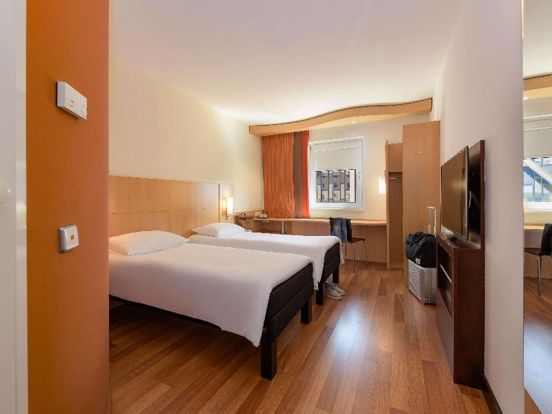 ibis Stuttgart Airport Messe image
