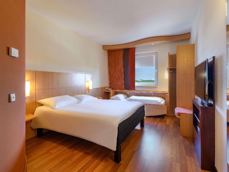ibis Stuttgart Airport Messe image