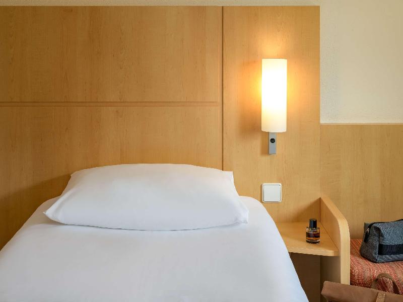 ibis Stuttgart Airport Messe image