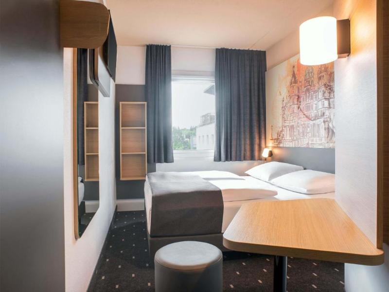 B&B HOTEL Schwerin Süd image