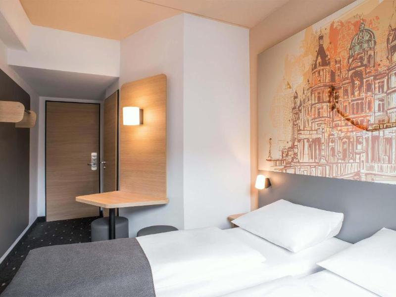 B&B HOTEL Schwerin Süd image