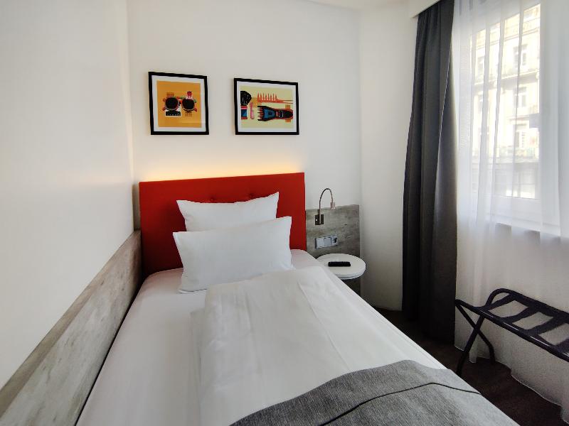 Garner Hotel Wiesbaden City image