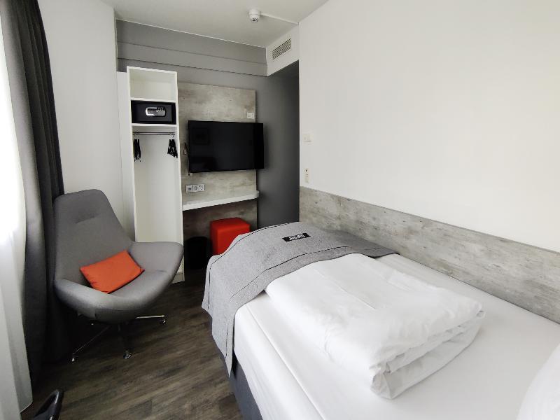 Garner Hotel Wiesbaden City image